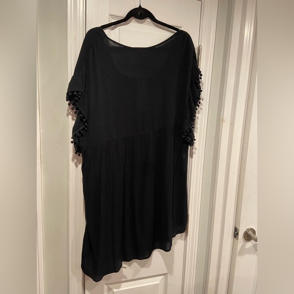 NWT Perfectly Palm Size L Black Flowy Pom Pom Sleeve Pullover Sundress Coverup - Picture 5 of 8